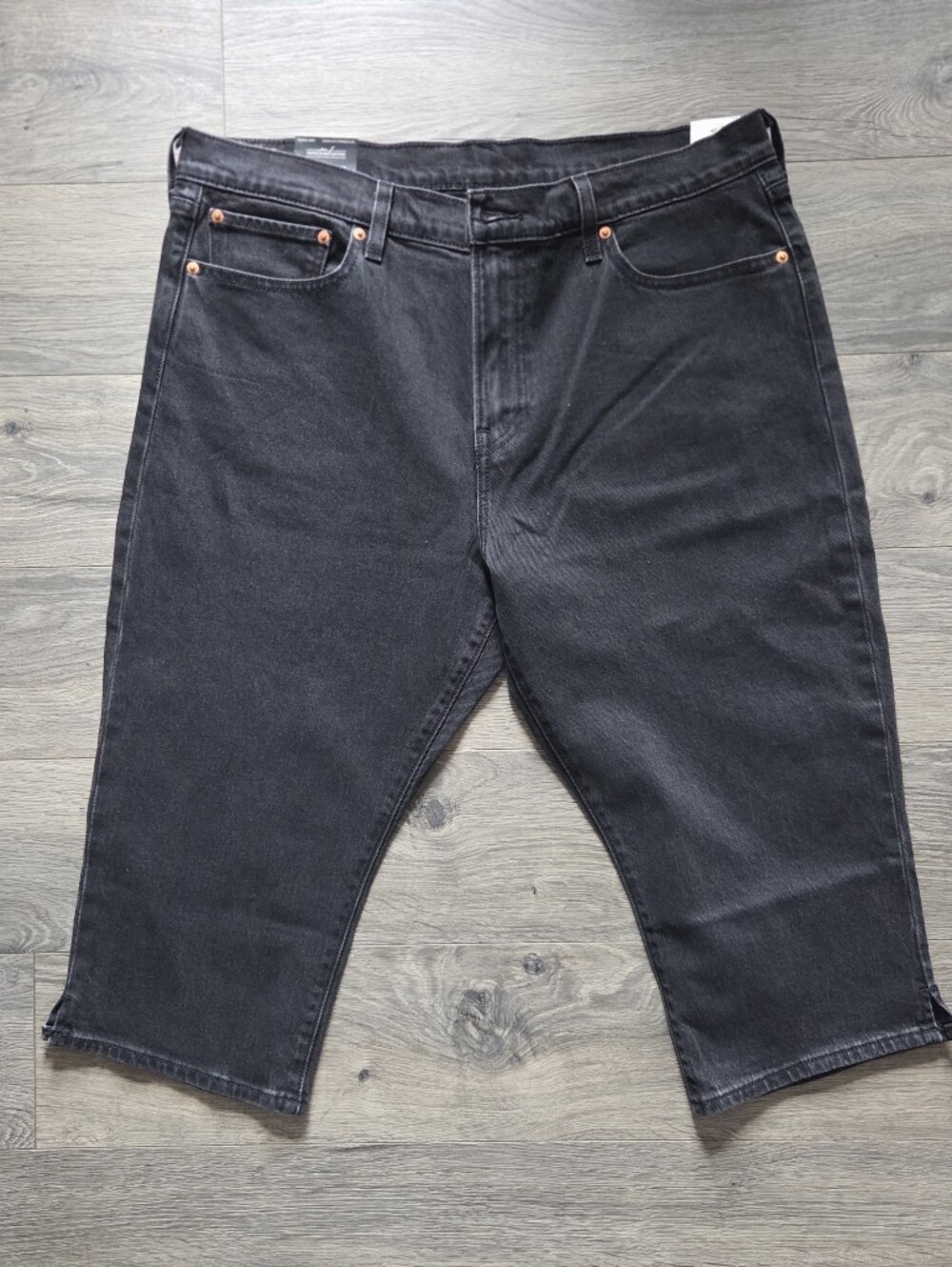 Levi's Women's Black Cropped Ankle Jeans